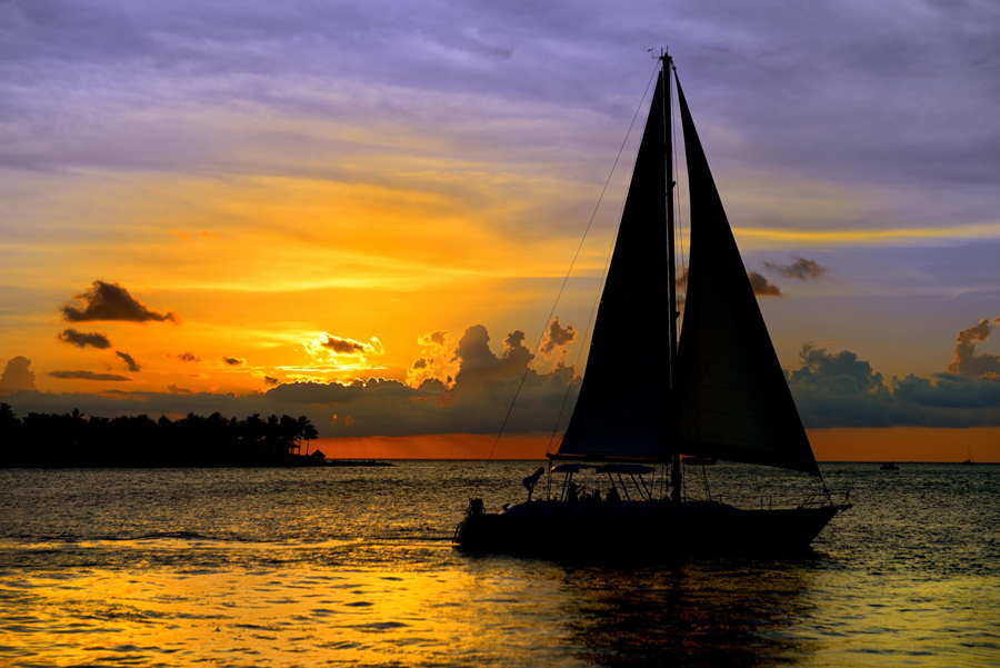 Photo of sailboat.